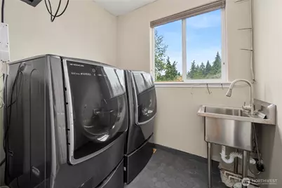 3723 Lincoln Court NE, Renton, WA 98056 - Photo 17