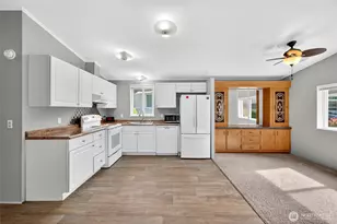 23825 15th Ave SE, Bothell, WA 98021 - Photo 3