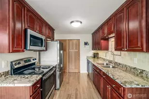 1020 5th Ave S, Edmonds, WA 98020 - Photo 15