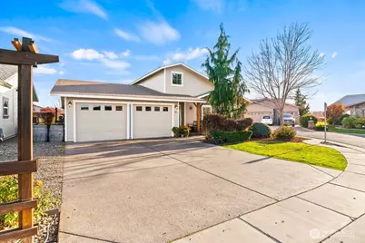 705 Kachess Lane, Zillah, WA 98953 - Photo 3