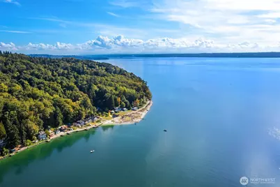 27704 Manzanita Beach Road SW, Vashon, WA 98070 - Photo 35