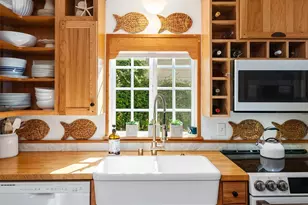 27704 Manzanita Beach Rd SW, Vashon, WA 98070 - Photo 9