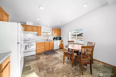 565 Boyd Loop Rd, Manson, WA 98831 - Photo 5