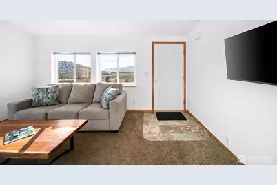 565 Boyd Loop Rd, Manson, WA 98831 - Photo 3