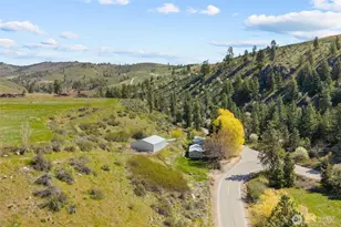 762 Boyd Loop Rd, Manson, WA 98831 - Photo 3