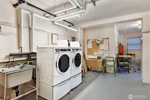 5810 Cowen Pl NE, Seattle, WA 98105 - Photo 27