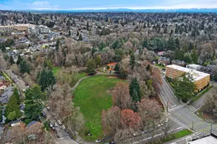 5810 Cowen Pl NE, Seattle, WA 98105 - Photo 31