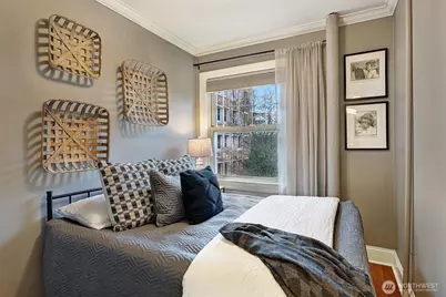 5810 Cowen Place NE #202, Seattle, WA 98105 - Photo 25