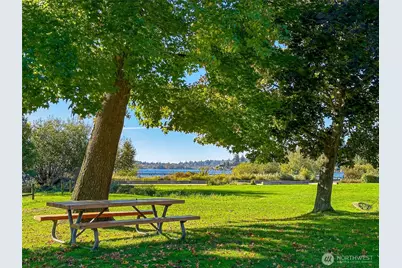 8329 NE Juanita Drive, Kirkland, WA 98034 - Photo 13