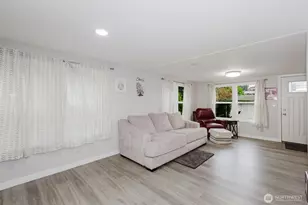 2836 Rocky Point Rd NW, Bremerton, WA 98312 - Photo 11