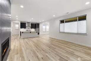 12619 176th St E, Puyallup, WA 98374 - Photo 11