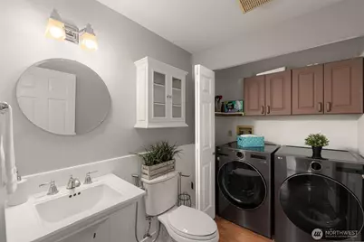 24230 SE 44th Street, Sammamish, WA 98029 - Photo 19