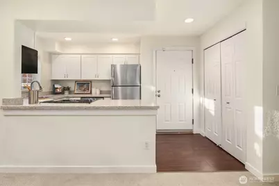 2740 118th Avenue SE #202, Bellevue, WA 98005 - Photo 11