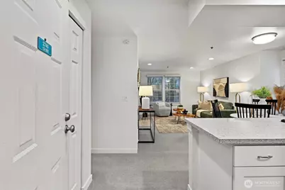 2740 118th Avenue SE #202, Bellevue, WA 98005 - Photo 5