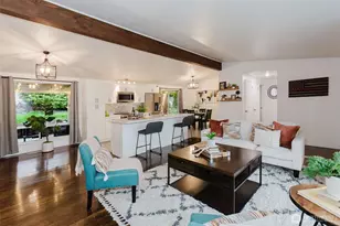 318 E 28th St, Bremerton, WA 98310 - Photo 7