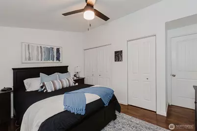 318 E 28th Street, Bremerton, WA 98310 - Photo 17