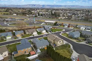 1242 SE Falbo Dr, College Place, WA 99324 - Photo 29