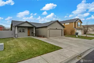 1242 SE Falbo Dr, College Place, WA 99324 - Photo 3