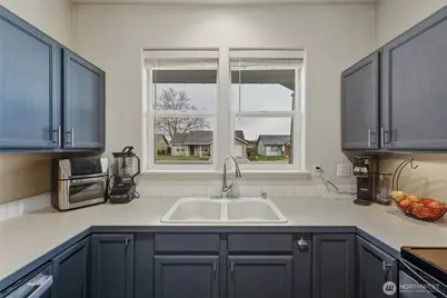 1242 SE Falbo Drive, College Place, WA 99324 - Photo 13