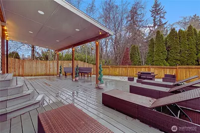 10701 Holly Drive, Everett, WA 98204 - Photo 3