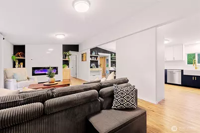 10701 Holly Drive, Everett, WA 98204 - Photo 7