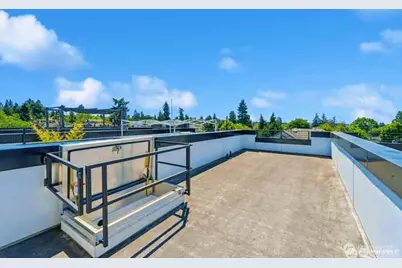 604 77th Street #D, Seattle, WA 98117 - Photo 5