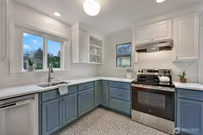 7357 12th Avenue NW, Seattle, WA 98117 - Photo 7