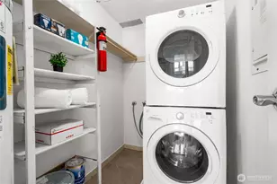 410 W Roy St, Seattle, WA 98119 - Photo 27