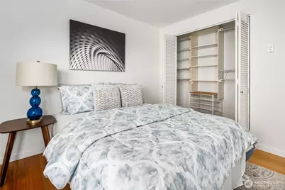 410 W Roy Street #E101, Seattle, WA 98119 - Photo 25