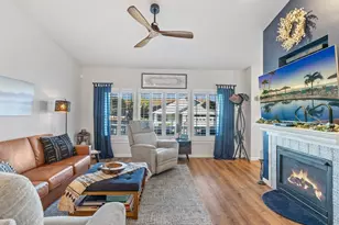 179 NW 12th Ct, Oak Harbor, WA 98277 - Photo 3