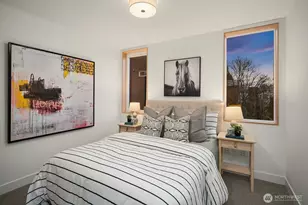 1810 E Mercer St, Seattle, WA 98112 - Photo 17