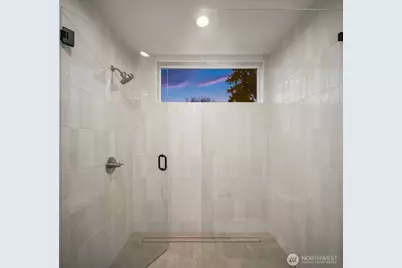 1810 E Mercer Street, Seattle, WA 98112 - Photo 15