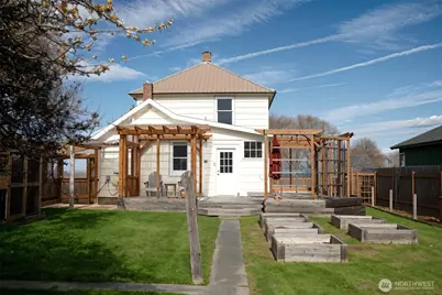 1210 Water Street, Port Angeles, WA 98362 - Photo 3