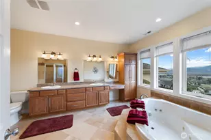 865 Burlington Heights Dr, Burlington, WA 98233 - Photo 23