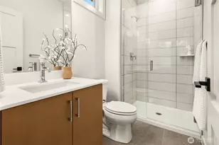 13117 NE 104th St, Kirkland, WA 98033 - Photo 23