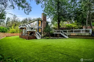 8402 SE 53rd Pl, Mercer Island, WA 98040 - Photo 3