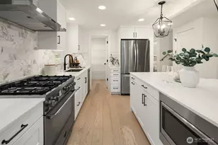 3255 NW 56th St, Seattle, WA 98107 - Photo 3