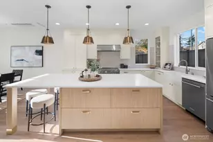 10043 8th Ave NW, Seattle, WA 98177 - Photo 3