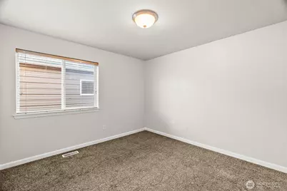 7640 Kodiak Avenue NE, Olympia, WA 98516 - Photo 17