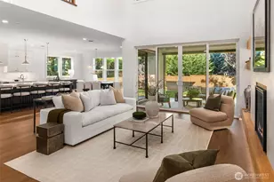 208 106th Ave SE, Bellevue, WA 98004 - Photo 9