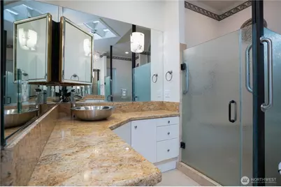 11417 Gravelly Lake Drive SW, Lakewood, WA 98499 - Photo 9