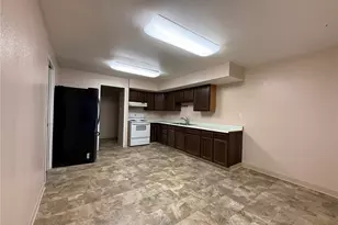 1015 Willow St, Kelso, WA 98626 - Photo 11