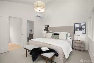 4222 Meridian Ave N, Seattle, WA 98103 - Photo 3