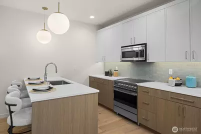 4222 Meridian Avenue N #B, Seattle, WA 98103 - Photo 7