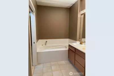 1900 Alaskan Way #402, Seattle, WA 98110 - Photo 21