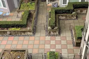 1900 Alaskan Wy, Seattle, WA 98110 - Photo 29