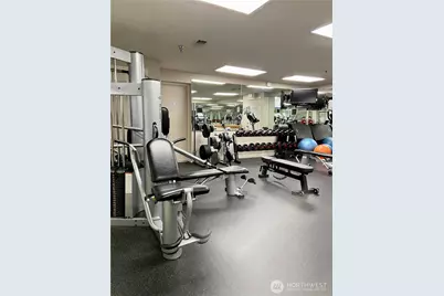 1900 Alaskan Way #402, Seattle, WA 98110 - Photo 27