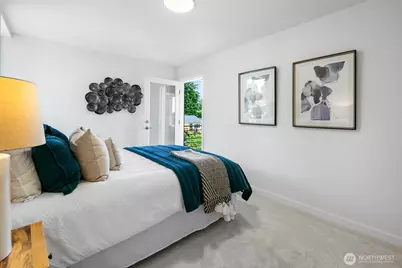 8831 Wallingford Avenue N, Seattle, WA 98103 - Photo 23