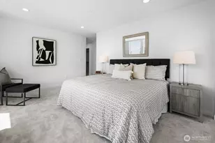 8831 Wallingford Ave N, Seattle, WA 98103 - Photo 17