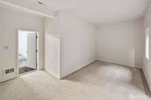 18412 NE 192nd St, Woodinville, WA 98077 - Photo 31